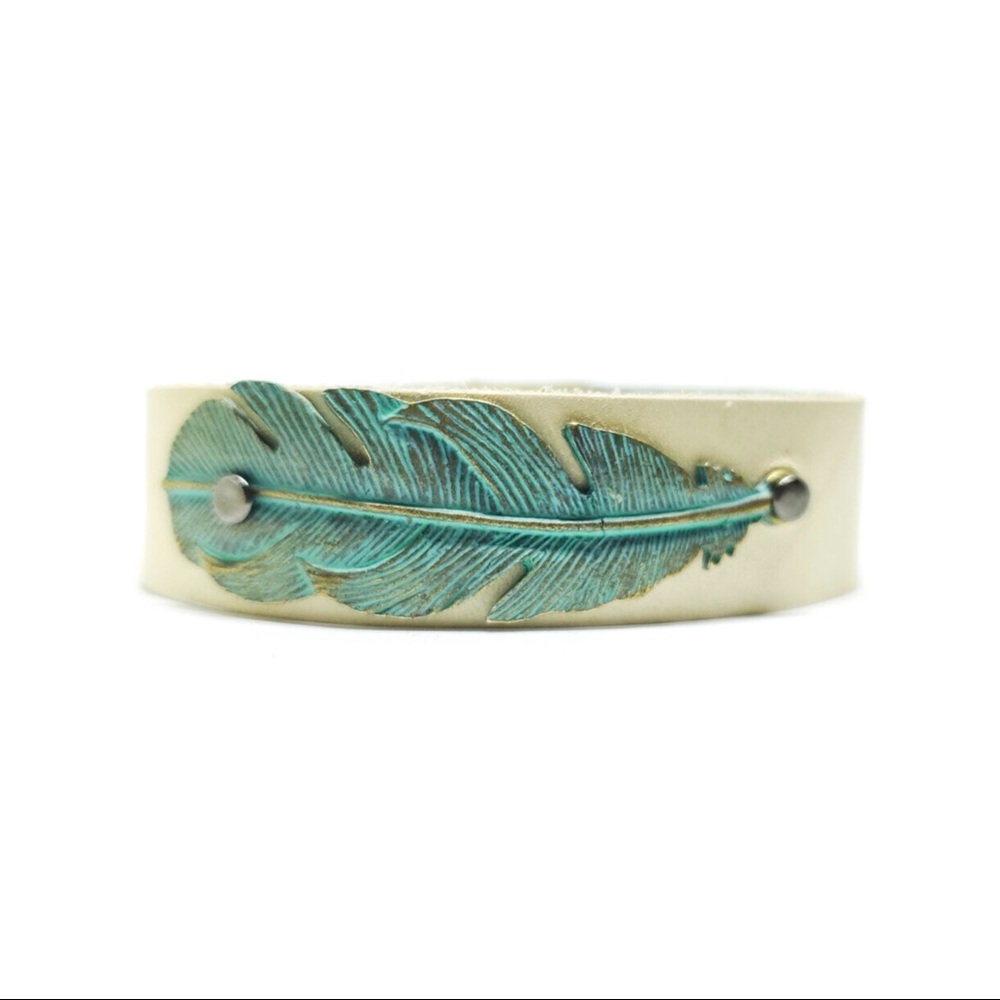 Thin Leather Feather Bracelet - CREAM